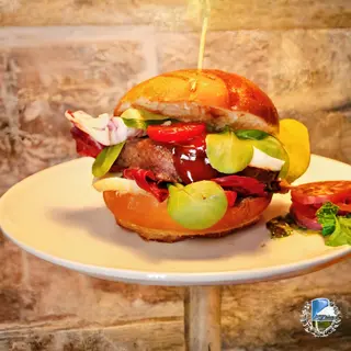 Spillatrice (Burgers con patate al forno)