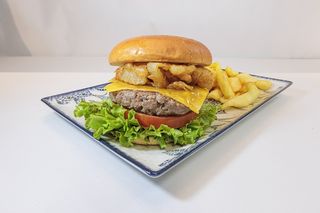Cheese burger con cebolla