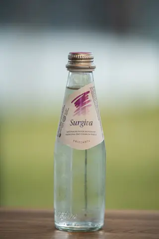 Woda Surgiva gazowana