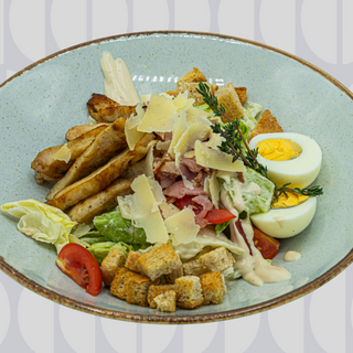 Salata Caesar cu pui - 350g