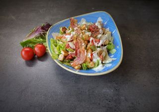 Caesar salata
