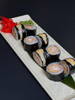 Макі з креветкою в темпурі