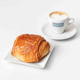 Cappuccino & Pain au chocolat