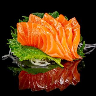 S2. Sashimi salmone 5 pezzi