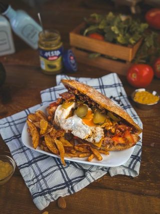 Чабата с дърпано свинско месо