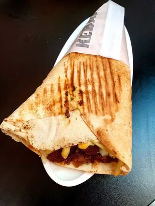 Lawasz z frytkami duży