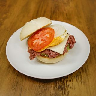 Hamburguesa Con Huevo Y Queso