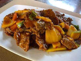 48. Ternera Con Salsa Picante