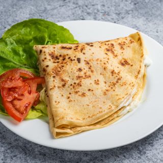 Palačinka sa kulenom, kačkavaljem i pavlakom