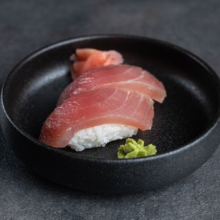 Нигири Риба Тон (2бр, 80г)