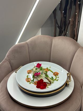 Куряча грудка з сиром Моцарелла під сирним соусом