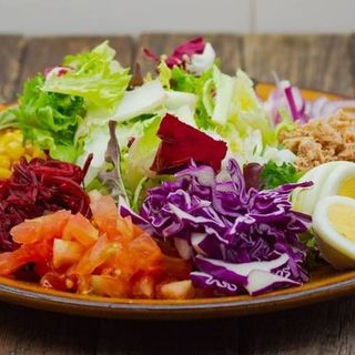 Ensalada Mixta de Atún