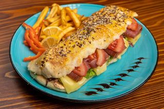 Sendvič sa pršutom 400gr