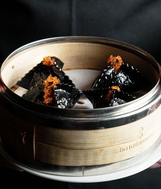 Ravioli seppia e curry - 4 pezzi