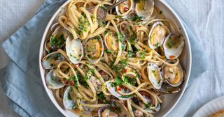 Tagliatelle Aux Clovisses À La Crème De Moules