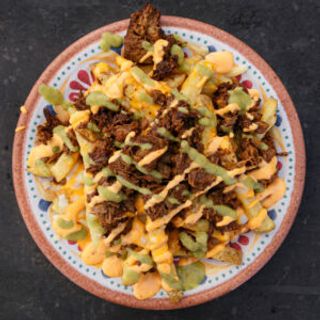 Papas Fritas Caseras Gratinadas Con Ternera Ahumada