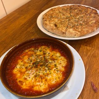 Provolone Al Forno Y Focaccia