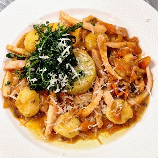 Domaće njoki sa raguom od sipe