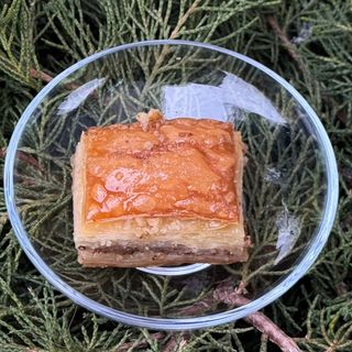 Пахлава Класична з Волоським горіхом (3 шт)