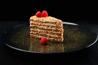Medovik cake