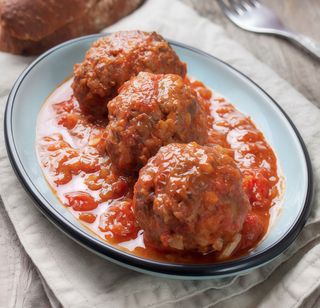 Albóndigas en salsa