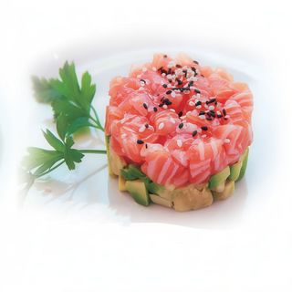 49. Tartar De Salmón
