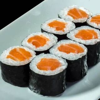 Hosomaki sake maki