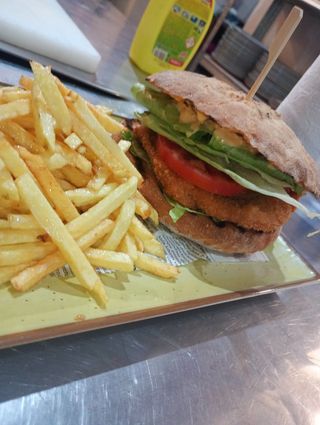 Пилешки бургер