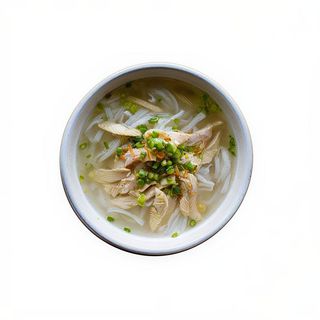 Sopa De Pasta De Arroz Con Verduras