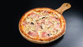 Pizza Prosciutto funghi