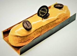 ECLAIR CAFÉ - ECLAIR COFFEE