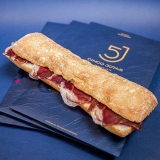 Bocadillo De 5J Ibérico De Bellota (25 Cm.)