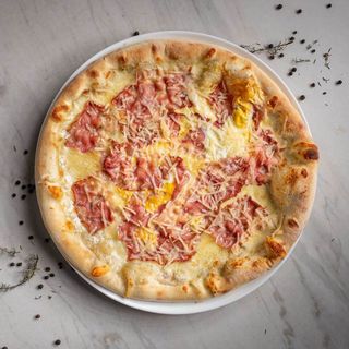 PIZZA QUATRO FORMAGGI CU SALAM PICANT 510