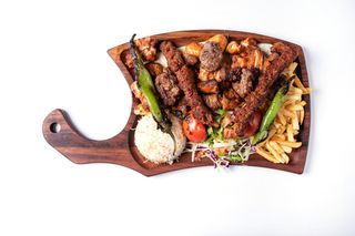 Karişik kebap dla dwóch osób