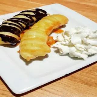 Plátano Frito Al Caramelo Y Chocolate  
