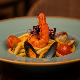 Pasta chitarra con mariscos