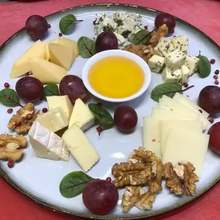 Сырное ассорти