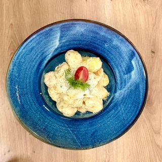 49. Gnocchi z krewetkami i chorizo.