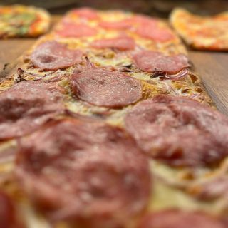 Pizza Finocchiona (80 Cm.)