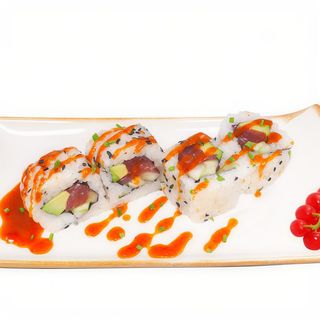 95.Urumaki Atún Con Pepino Con Aguacate Y Picante (8 Uds.)