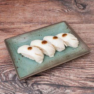 42. Nigiri De Pez Mantequilla (4 Uds.)