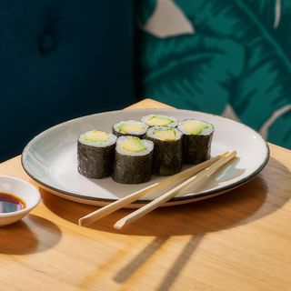 Makis de Aguacate