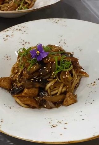 Удон с курицей