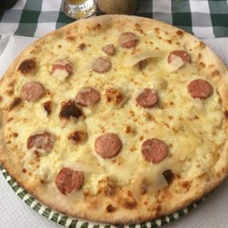 Würstel e mozzarella