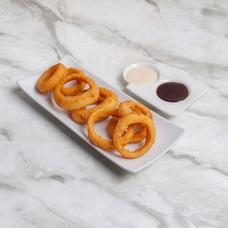 Aros De Cebolla A La Cerveza Con Salsa BBQ Y Miel Mostaza