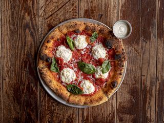 Буррата з томатами (480g)