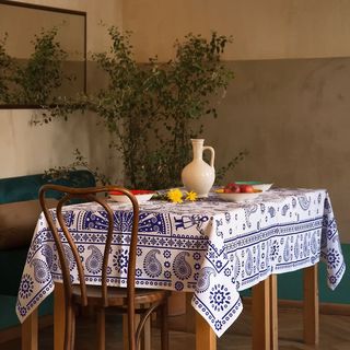 სუფრა - კალა თეთრი 210x140სმ პოლიესტერი