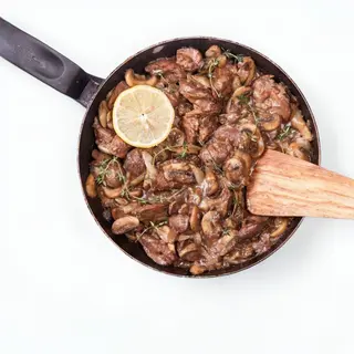 Пилешки дробчета с лук и гъби (250г)