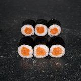 Макі з лососем