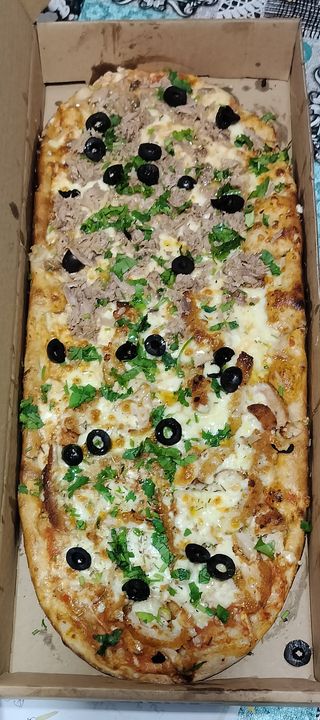Pizza demi mètre escalope panné+thon